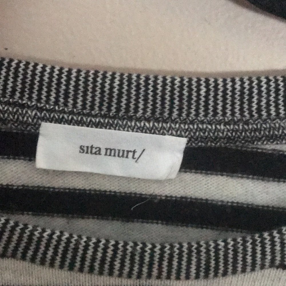 Sweater - Picture 2 of 4